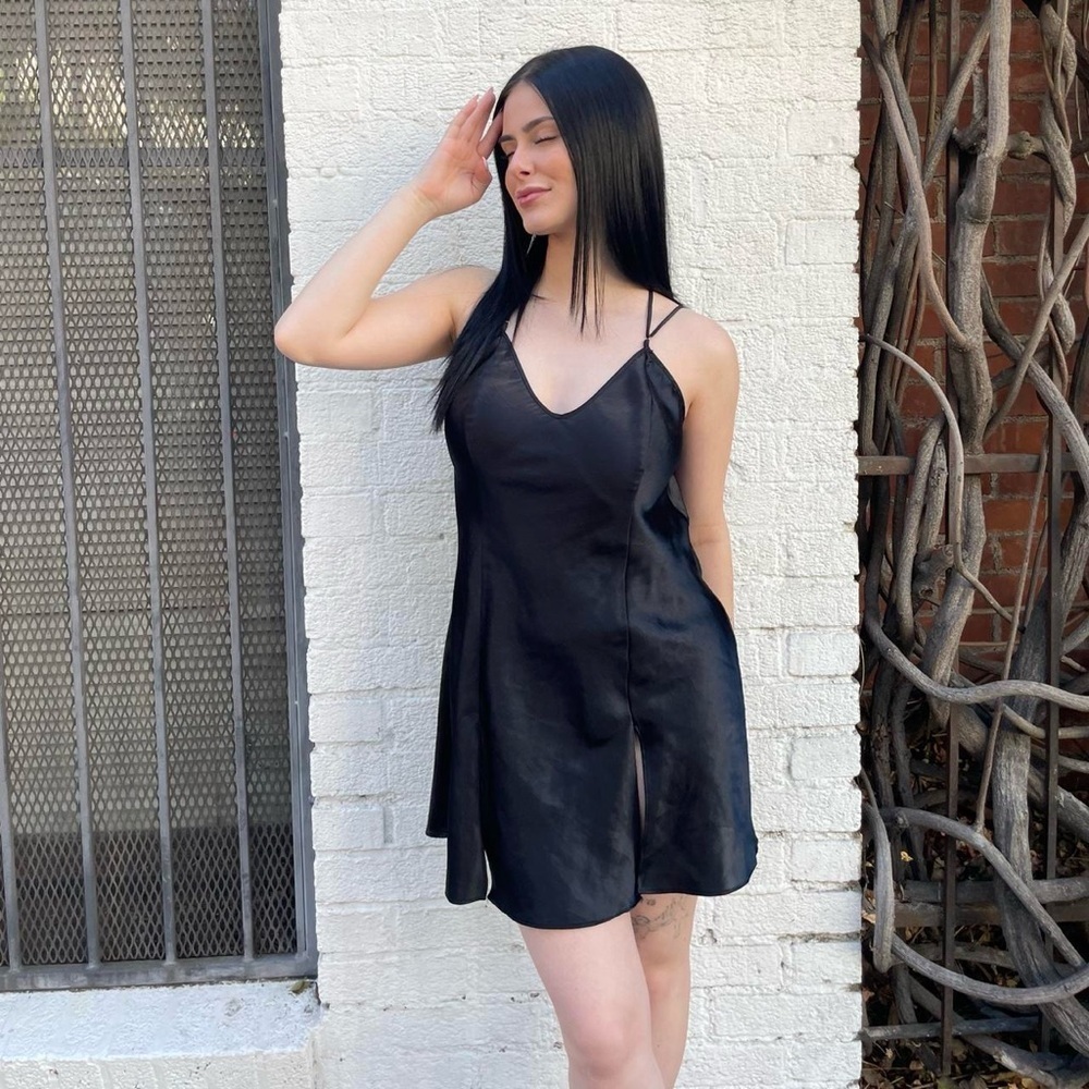 Fredrick’s of Hollywood vintage Black satin open back slip dress sz s